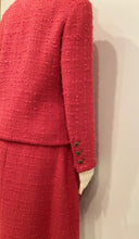 Load image into Gallery viewer, Chanel 09A, 2009 Fall Rose Color Skirt Suit with matching Camellia Pin FR 40/42 US 6