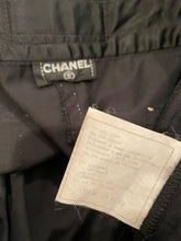 Load image into Gallery viewer, Vintage 96P, 1996 Spring RTW Runway Chanel sporty shorts US 2/4