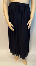 Load image into Gallery viewer, NWT Vintage Chanel 94C 1994 Cruise Dark Navy Blue Skirt FR 40 US 10/12/14