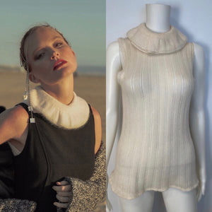 Vintage Chanel 00A, 2000 Fall Ready to Wear Ivory sweater blouse Top FR 44 US 8/10