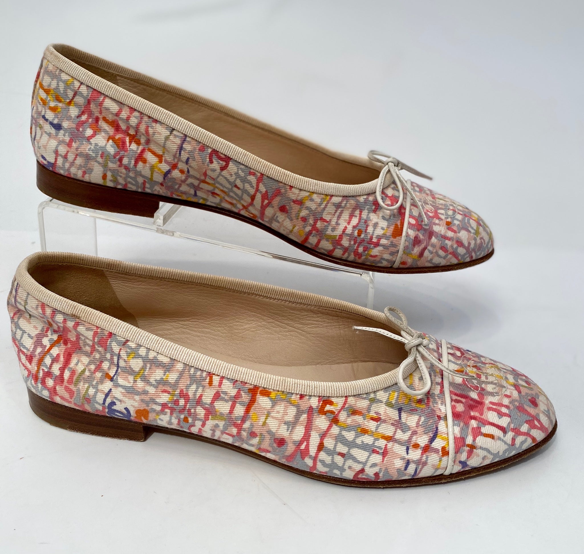 Leather ballet flats Louis Vuitton Multicolour size 36 EU in