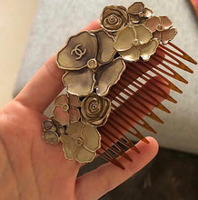 Load image into Gallery viewer, Chanel 13C 2013 Cruise Resort Decorative Hair Comb