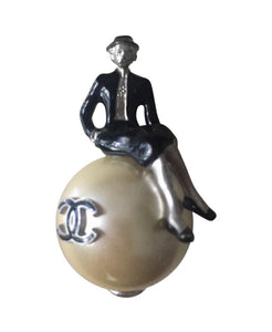 Chanel 2004 Spring 04P Coco Mademoiselle Sitting on Large CC Resin Pearl  Brooch Pin