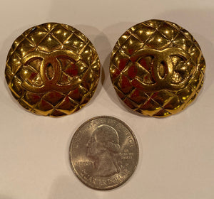 Chanel vintage quilted clip on CC gold plated metal round oversized earrings