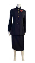 Load image into Gallery viewer, 93P/93A 1993 Chanel Boutique Vintage Dark Navy Skirt Suit Set FR 36/38