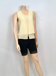 Chanel vintage 00C 2000 Cruise Resort Pastel Pale Yellow Short Sleeve Twinset Blouse Tank Top FR 36 US 4