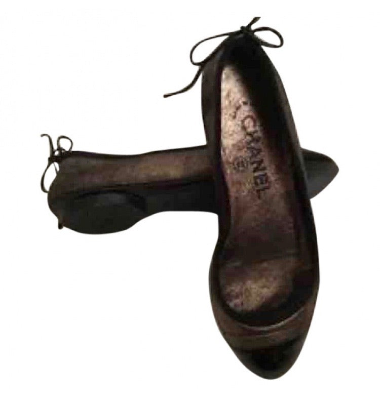 Chanel Beige/Black Leather CC Bow Ballet Flats Size 39.5 Chanel