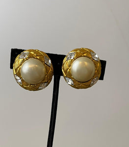Vintage Chanel Clip on Gold Pearl Crystal Round Earrings