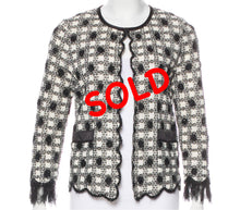 Load image into Gallery viewer, Chanel 06A 2006 Fall scalloped cotton tweed cardigan knit Sweater Jacket FR 34 US 2