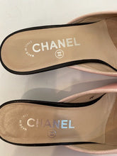 Load image into Gallery viewer, Vintage Chanel 04C 2004 Cruise Resort Ballet Ballerina Mule Kitten Heel Slides EU 37 US 6/6.5